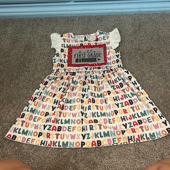 SHEIN Other - “Hello first grade” dress with alphabet lightweight size 7 white and colorful